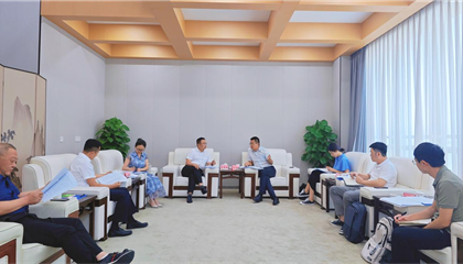 石鎮(zhèn)槐會(huì)見(jiàn)四川天府糧倉(cāng)農(nóng)業(yè)開發(fā)有限公司董事長(zhǎng)李雪劍